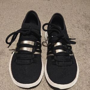 UA Speedform Amp 3.0 Black Noir and Metallic Gold Sneakers Sz 7 womens